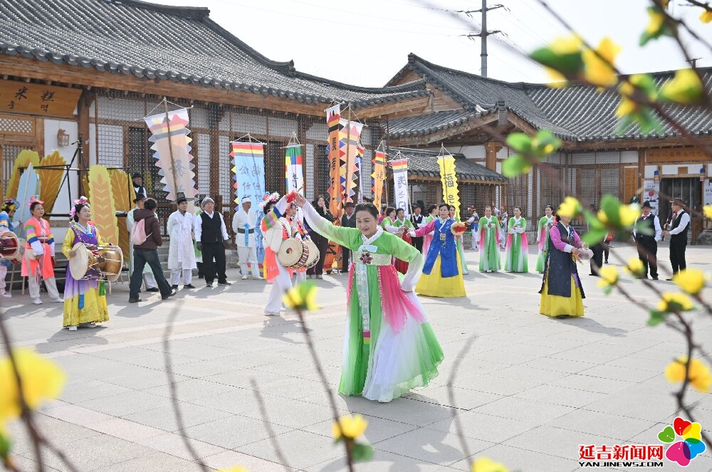 慶“三八” 中國(guó)朝鮮族民俗園為游客送上專屬節(jié)日驚喜